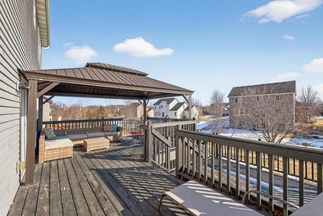 9465 Glacier Road, Minnetrista, MN 55375