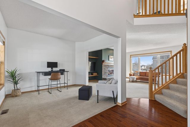 9465 Glacier Road, Minnetrista, MN 55375