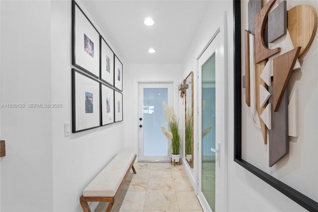 5546 S Lakewood Cir S C, Margate, FL 33063