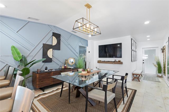 5546 S Lakewood Cir S C, Margate, FL 33063