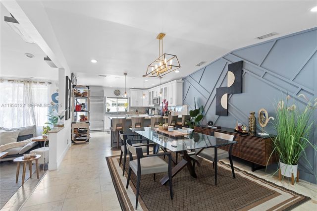 5546 S Lakewood Cir S C, Margate, FL 33063