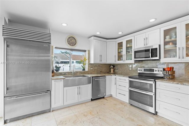 5546 S Lakewood Cir S C, Margate, FL 33063