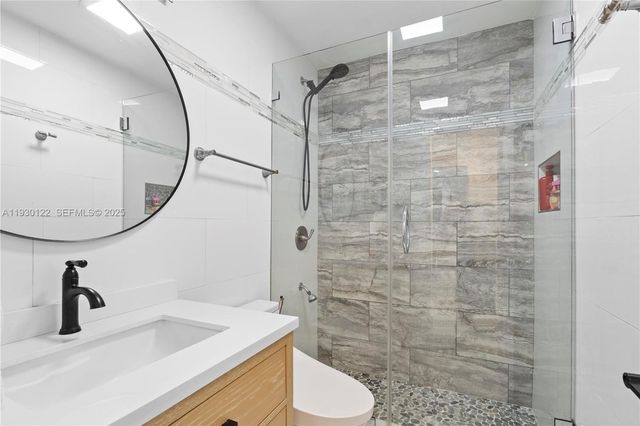 5546 S Lakewood Cir S C, Margate, FL 33063