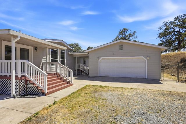6651 Gallagher Rd, Pilot Hill, CA 95664