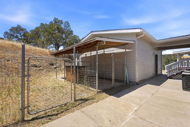 6651 Gallagher Rd, Pilot Hill, CA 95664