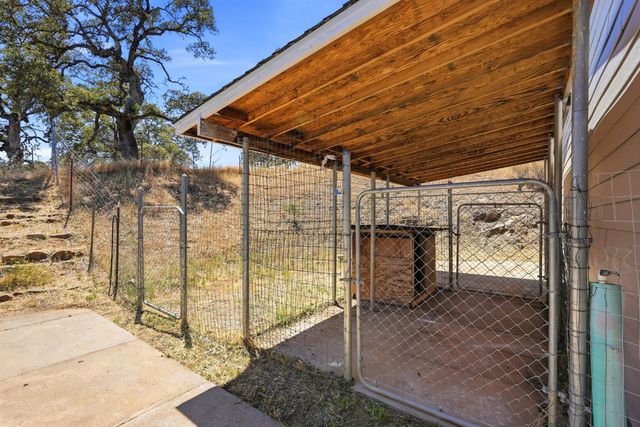 6651 Gallagher Rd, Pilot Hill, CA 95664
