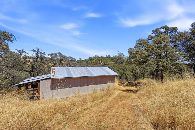 6651 Gallagher Rd, Pilot Hill, CA 95664