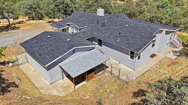 6651 Gallagher Rd, Pilot Hill, CA 95664