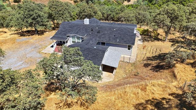 6651 Gallagher Rd, Pilot Hill, CA 95664