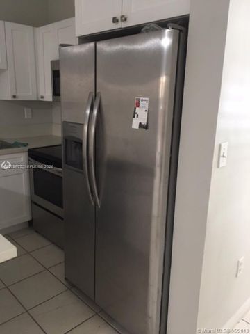 16614 NW 72nd Pl, Miami Lakes, FL 33014