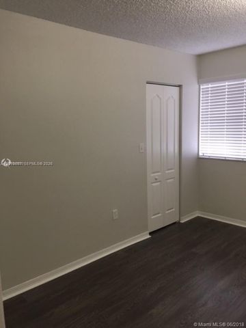 16614 NW 72nd Pl, Miami Lakes, FL 33014