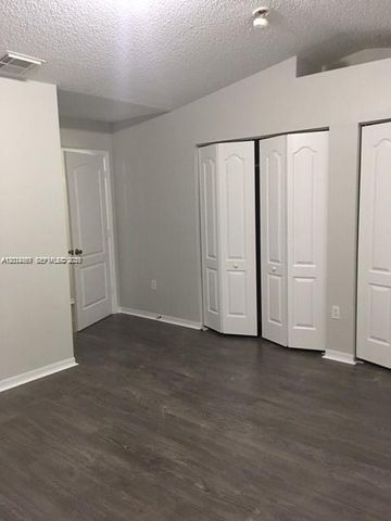 16614 NW 72nd Pl, Miami Lakes, FL 33014