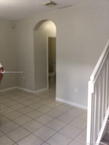 16614 NW 72nd Pl, Miami Lakes, FL 33014