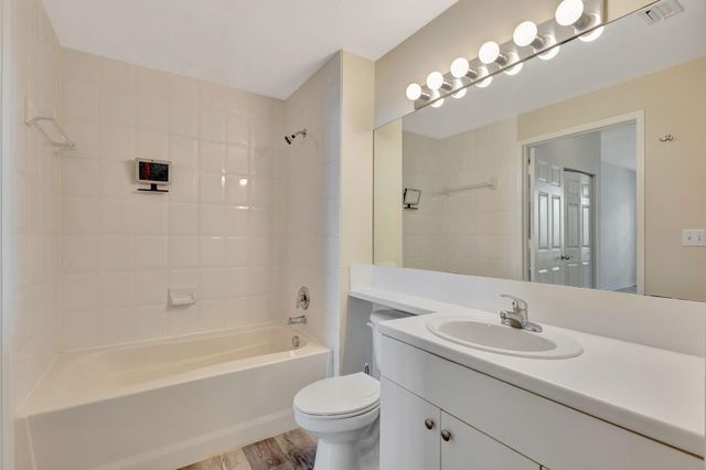 616 Clearwater Park Road 1013, West Palm Beach, FL 33401