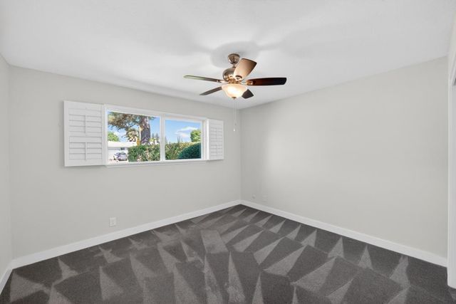 6742 Park Riviera Way, Sacramento, CA 95831