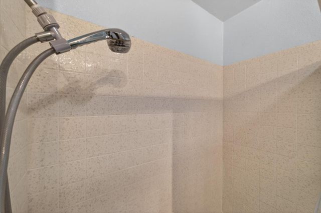 6742 Park Riviera Way, Sacramento, CA 95831