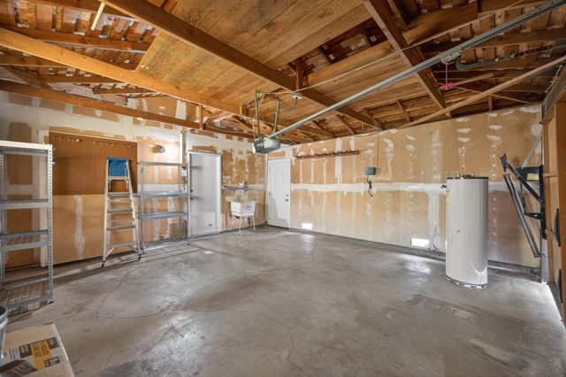 6742 Park Riviera Way, Sacramento, CA 95831