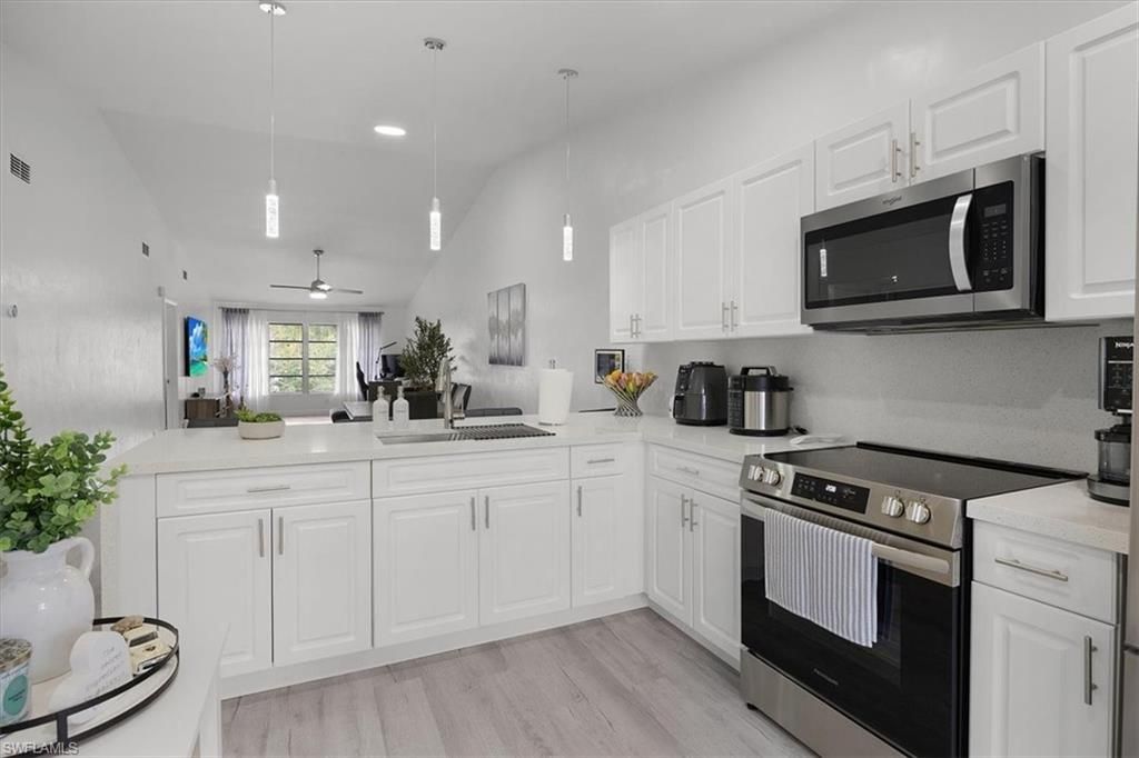 4100 Looking Glass LN 3002, NAPLES, FL 34112 — photo 3