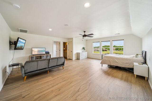 9508 N 96th East Place, Owasso, OK 74055