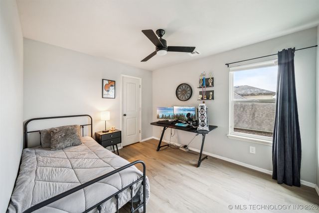 9508 N 96th East Place, Owasso, OK 74055