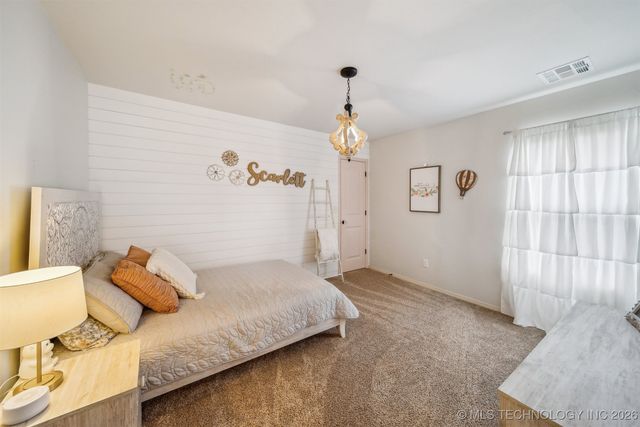 9508 N 96th East Place, Owasso, OK 74055