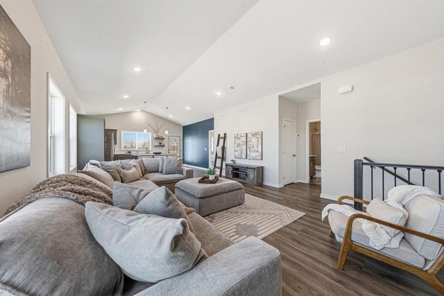 1131 Dorthy Lane, Elko New Market, MN 55054