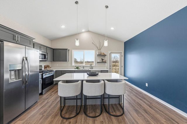 1131 Dorthy Lane, Elko New Market, MN 55054