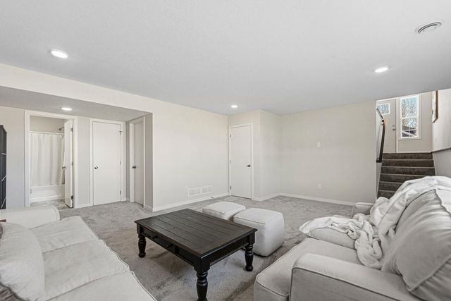 1131 Dorthy Lane, Elko New Market, MN 55054