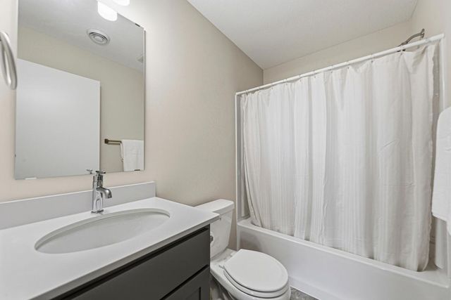 1131 Dorthy Lane, Elko New Market, MN 55054