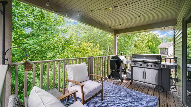 11031 Beacon Court, St. John, IN 46373