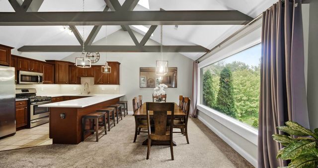 11031 Beacon Court, St. John, IN 46373