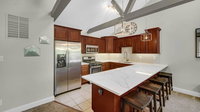 11031 Beacon Court, St. John, IN 46373