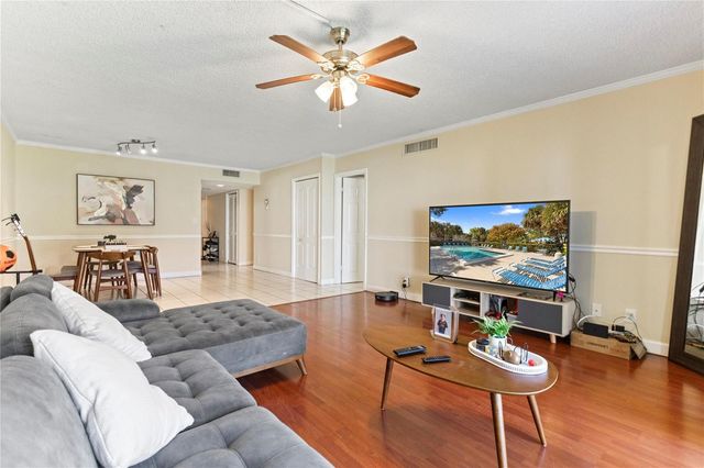 16211 Saddle Club Road 102, Weston, FL 33326