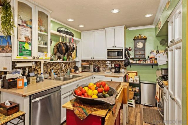 7142 Bobhird, San Diego, CA 92119