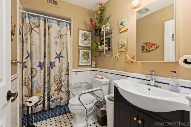 7142 Bobhird, San Diego, CA 92119