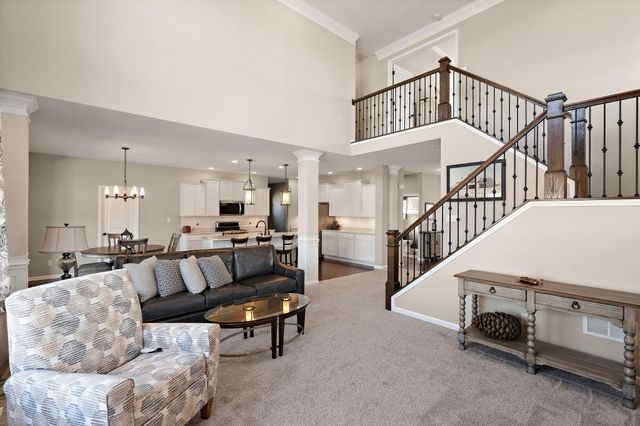 508 E 119th Place, Crown Point, IN 46307