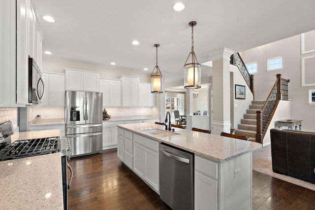 508 E 119th Place, Crown Point, IN 46307