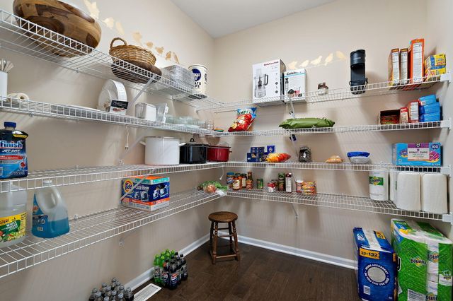 508 E 119th Place, Crown Point, IN 46307