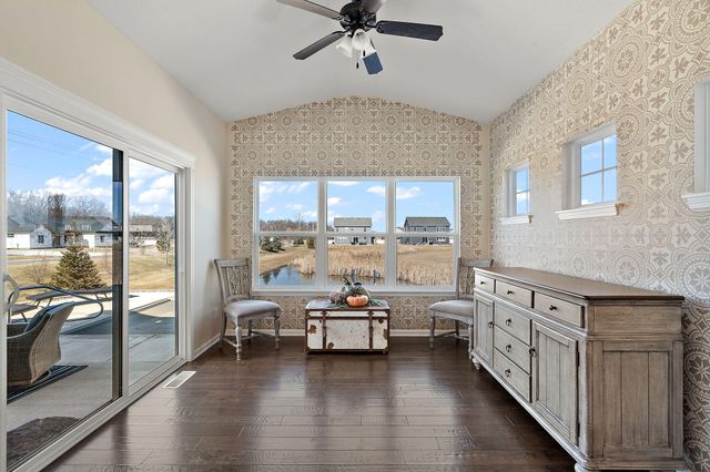 508 E 119th Place, Crown Point, IN 46307