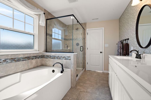 508 E 119th Place, Crown Point, IN 46307