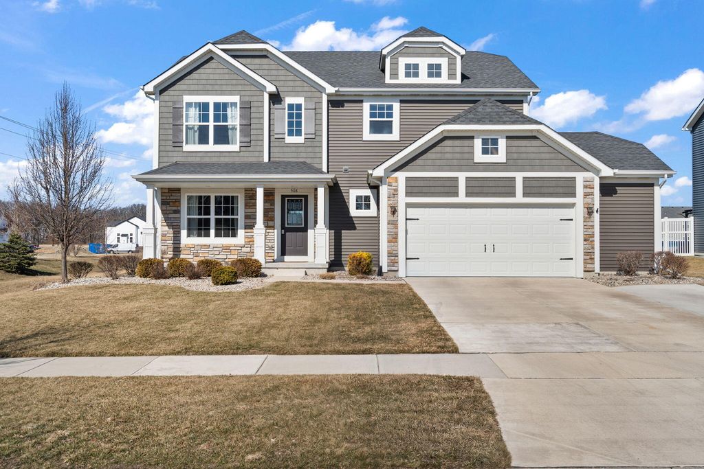 508 E 119th Place, Crown Point, IN 46307