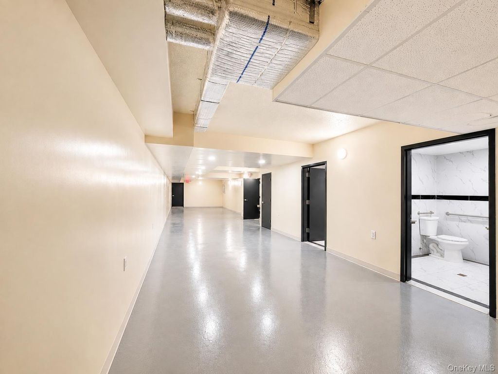 153-33 89 AVE #Bsmt, Jamaica, NY 11432 — photo 5