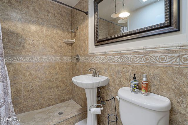 1304 Honeysuckle Drive, El Paso, TX 79925