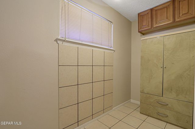 1304 Honeysuckle Drive, El Paso, TX 79925