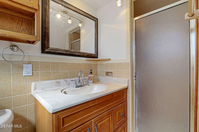 1304 Honeysuckle Drive, El Paso, TX 79925