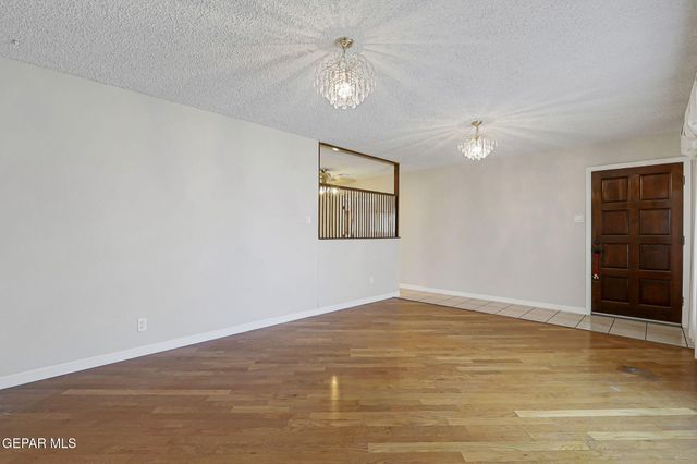 1304 Honeysuckle Drive, El Paso, TX 79925