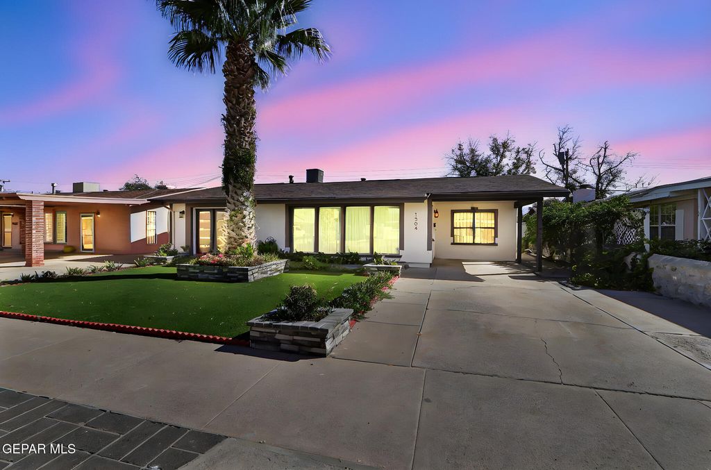 1304 Honeysuckle Drive, El Paso, TX 79925