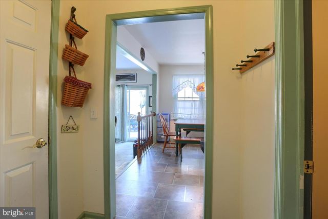 17 ARGALI LN, Mechanicsburg, PA 17055