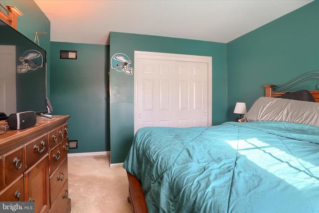 17 ARGALI LN, Mechanicsburg, PA 17055