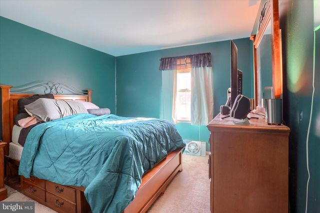 17 ARGALI LN, Mechanicsburg, PA 17055